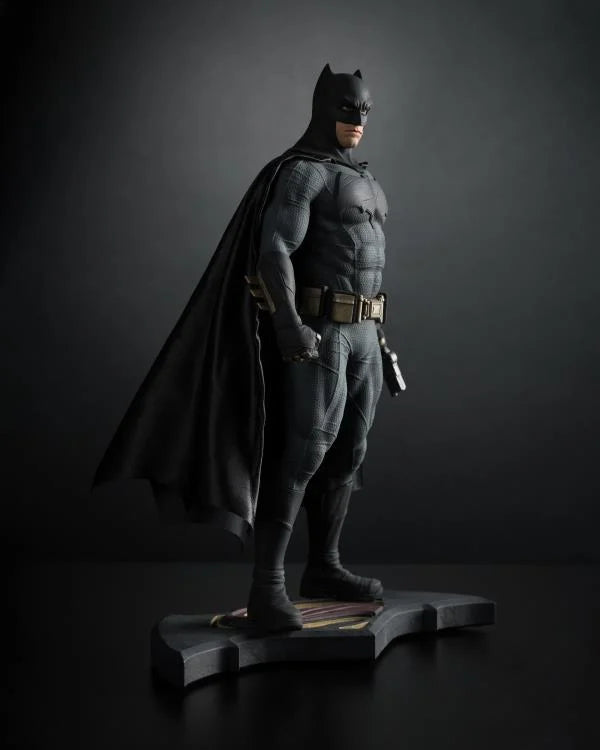 Batman v Superman Dawn of Justice Batman 1/6 Scale Limited Edition Statue