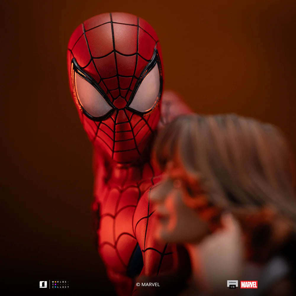 Marvel Comics Spider-man and Mary Jane - Art Scale 1/10